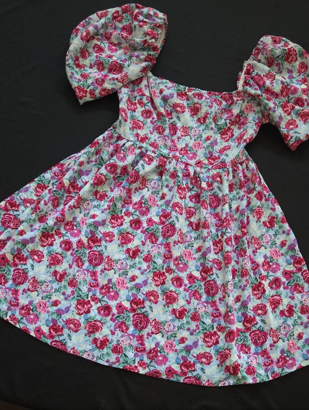 SHEIN Pink and White Floral Puff-Sleeve Dress